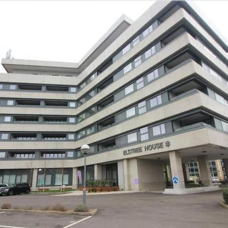 Luxury 1 Bedroom Apartment With Netflix & Parking Μπόρχαμγουντ Εξωτερικό φωτογραφία